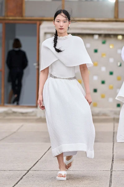 Look 69